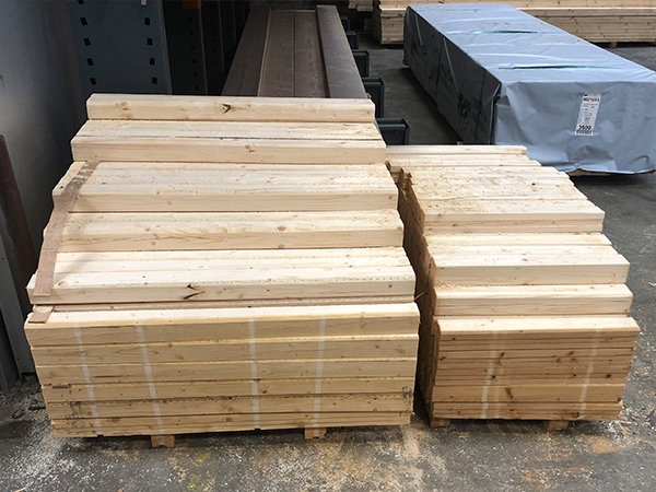 Palle med strøer/træ, der kan genanvendes sammen med STARK. 